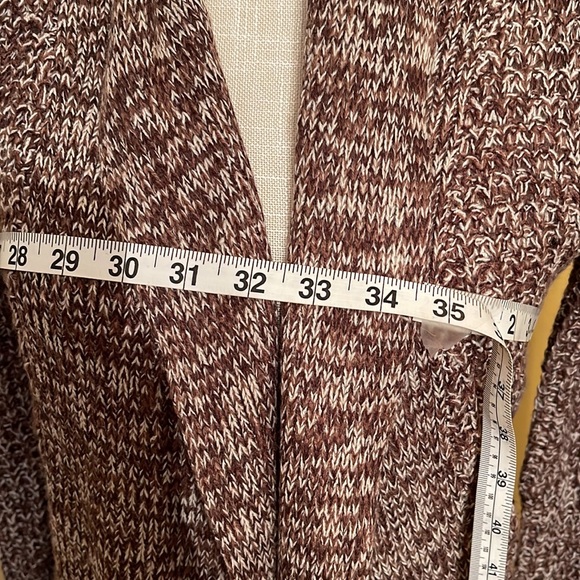 Sweater - Picture 4 of 4